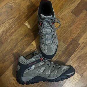 EUC Merrell Moab hiking boots-Men’s